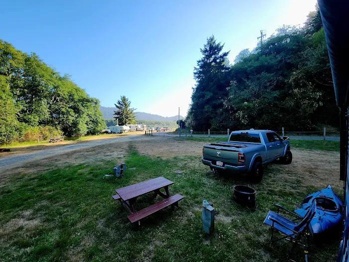 Anglers Cove Campground Picture 3