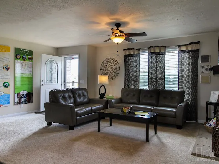 Independence Commons Picture 9