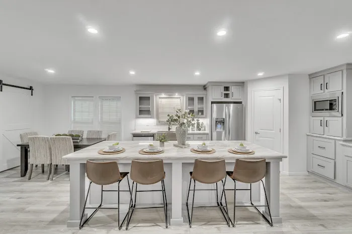 Windsor Estates Picture 6