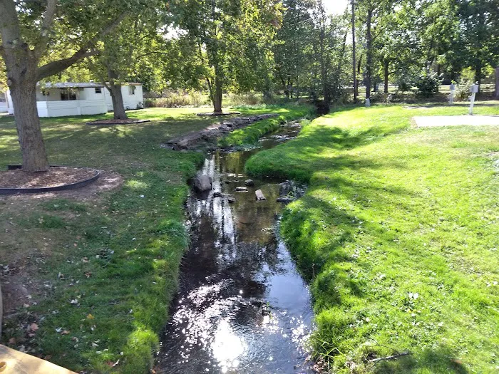 Sherwood Forest Mobile Home Park Picture 3