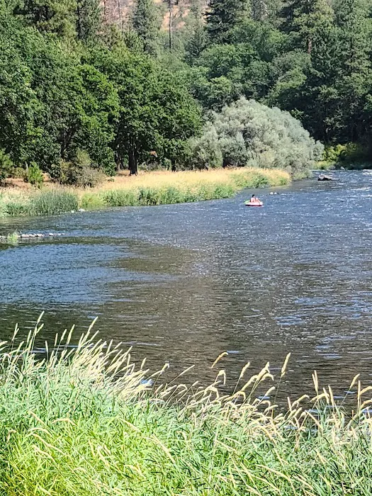 Klamath River Campground Picture 5