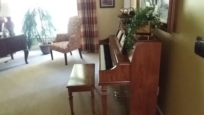 Oak Brook Estates Mobile Home Picture 2