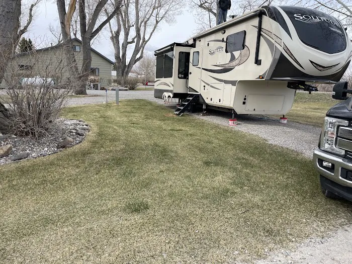 Shady Meadow RV Park Picture 1