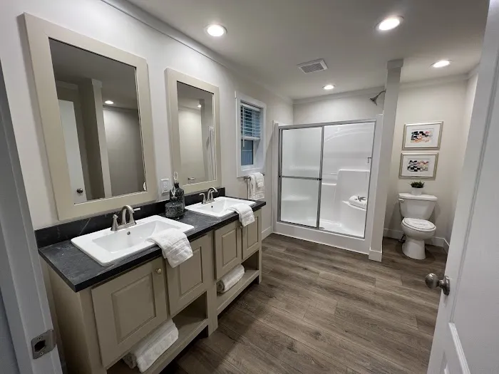 Hillcrest Acres Manufactured Home Community Picture 1