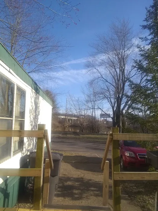 Colonial Manor Manufactured Home Community Picture 10