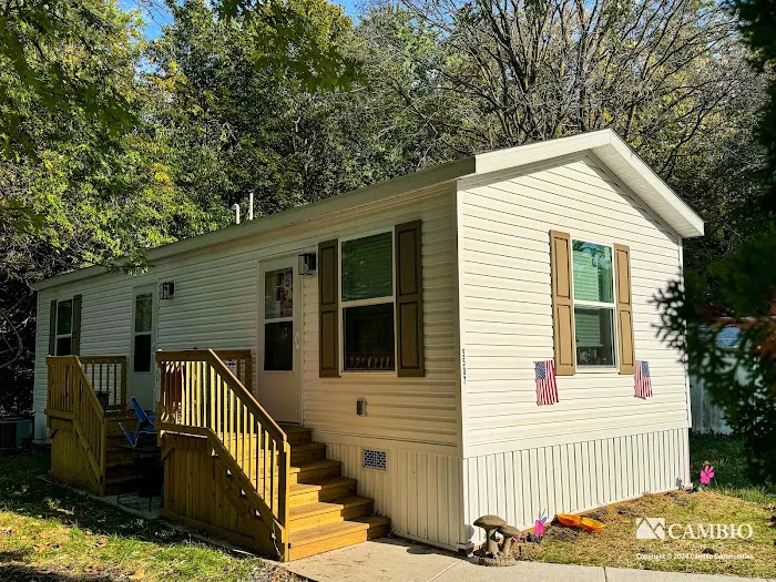 Colonial Manor Manufactured Home Community Picture 7