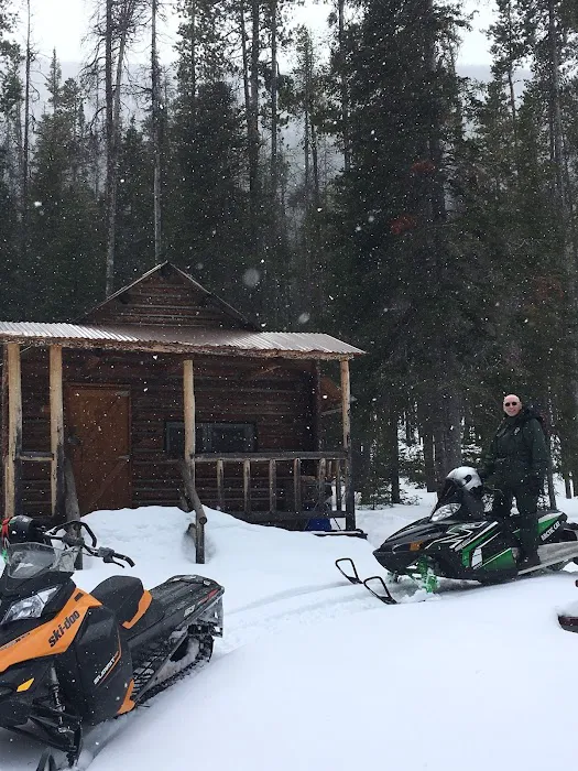 Racetrack Cabin Picture 2