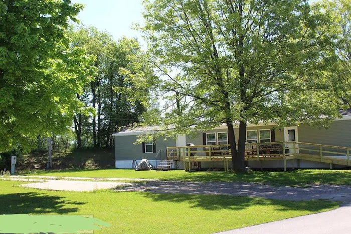 Country Club Crossing Mobile Home Community Picture 7