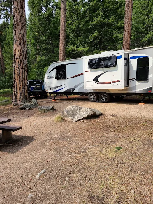 Crazy Creek Campground Picture 8