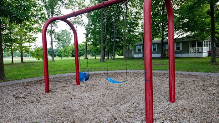 Brookside Manor Picture 8