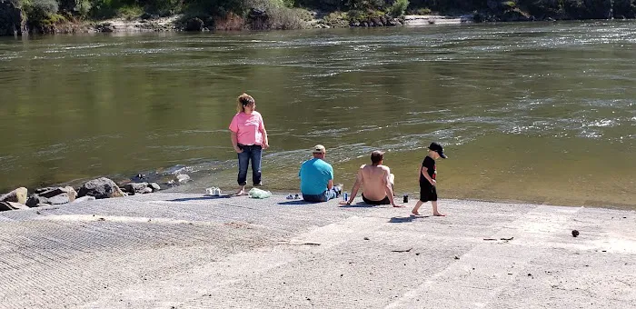 Pine Bar Put In & Campground Picture 10