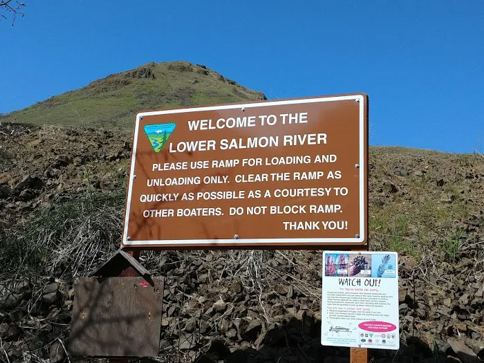 Pine Bar Put In & Campground Picture 4