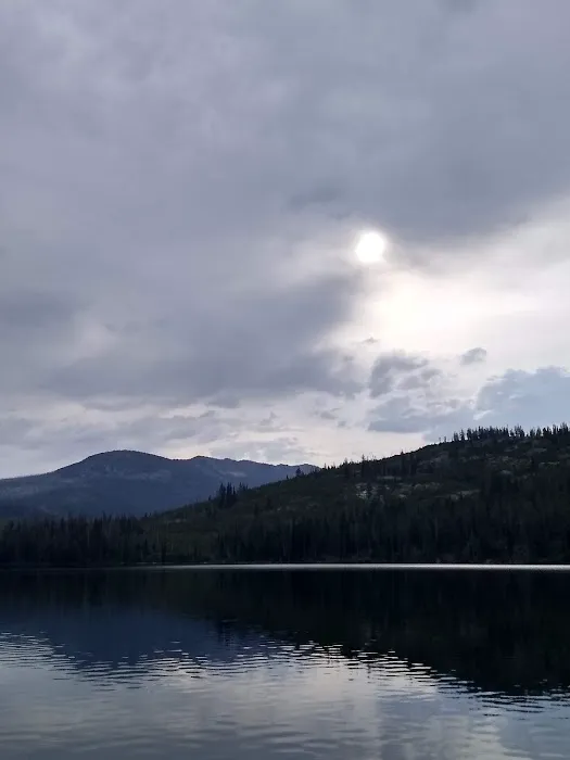 UPPER PAYETTE LAKE CAMPGROUND Picture 1