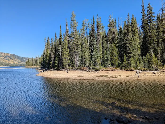 UPPER PAYETTE LAKE CAMPGROUND Picture 4