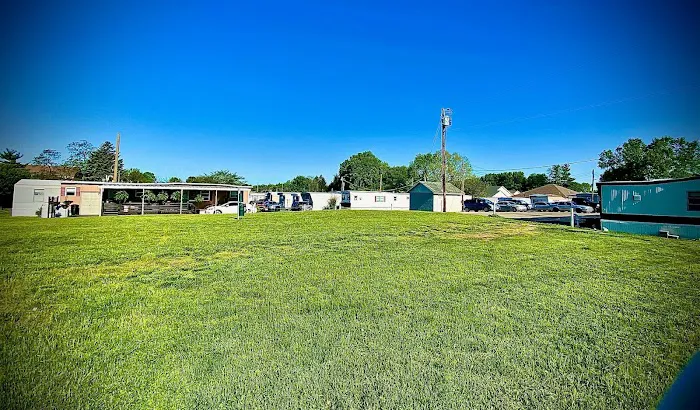 Horning Mobile Manor Picture 2