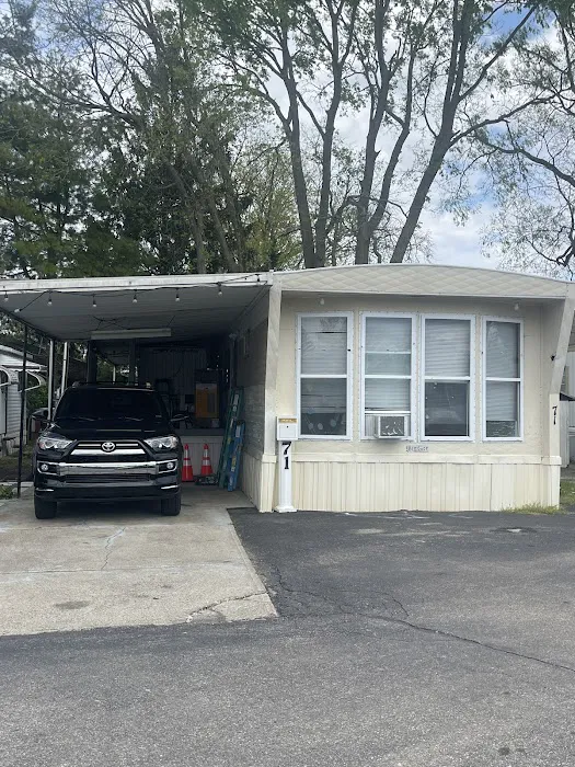 Horning Mobile Manor Picture 10