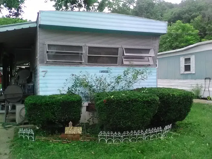 Town And Country Mobile Home Park Picture 1