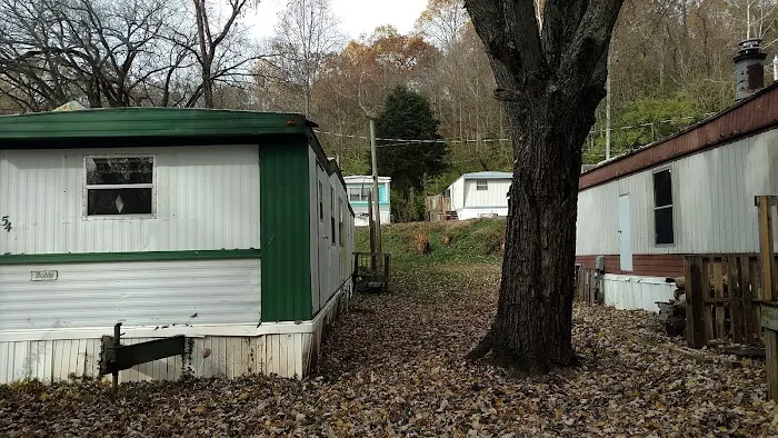 Town And Country Mobile Home Park Picture 3