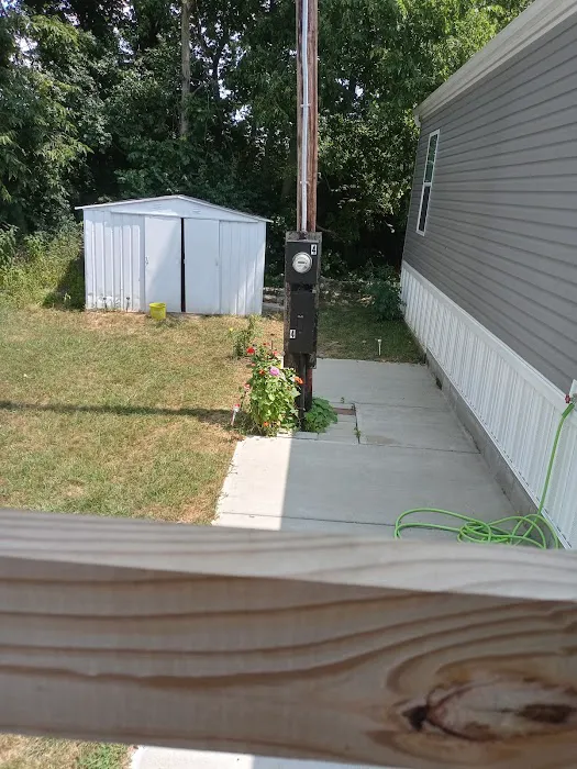 Village mobile home park Picture 2