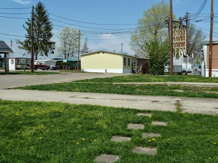 Hazelhurst Mobile Home Park Picture 4