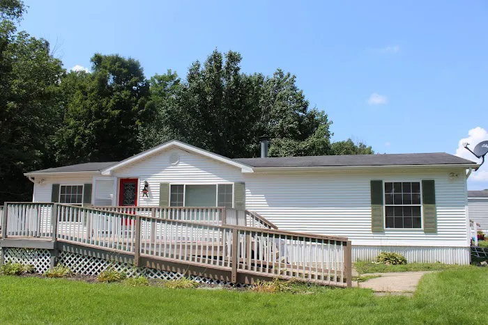 Forest Creek Mobile Home Park Picture 9