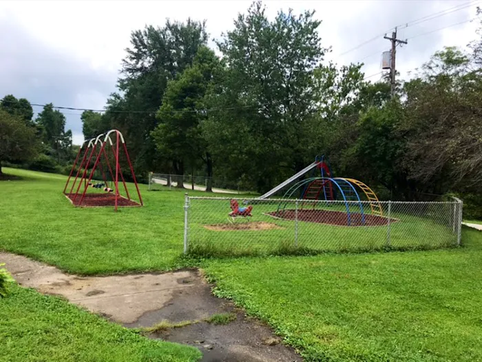 Hi View Estates Picture 1