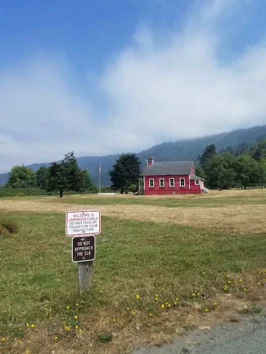 Stone Lagoon Red Schoolhouse Picture 7