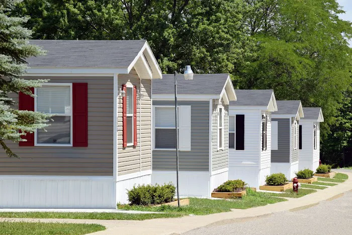Brighton Village Manufactured Home Community Picture 6