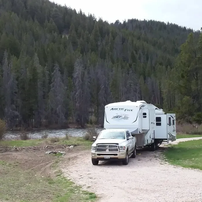 Fishcreek Campground Picture 2