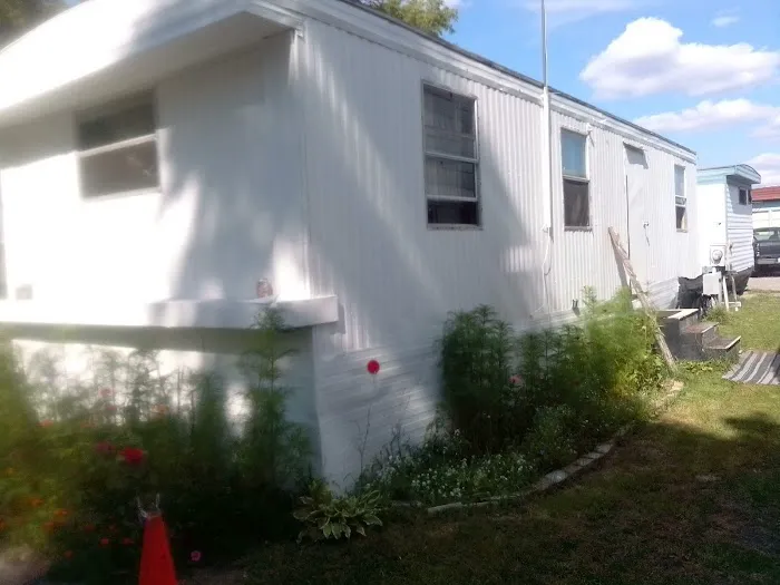 Old Orchard Mobile Home Park Picture 3