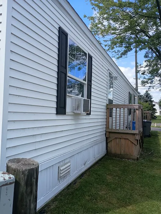 Riverview Trailer Park Picture 4