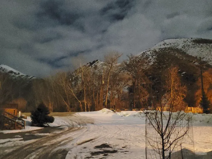 North Fork Motel & Campground Picture 7