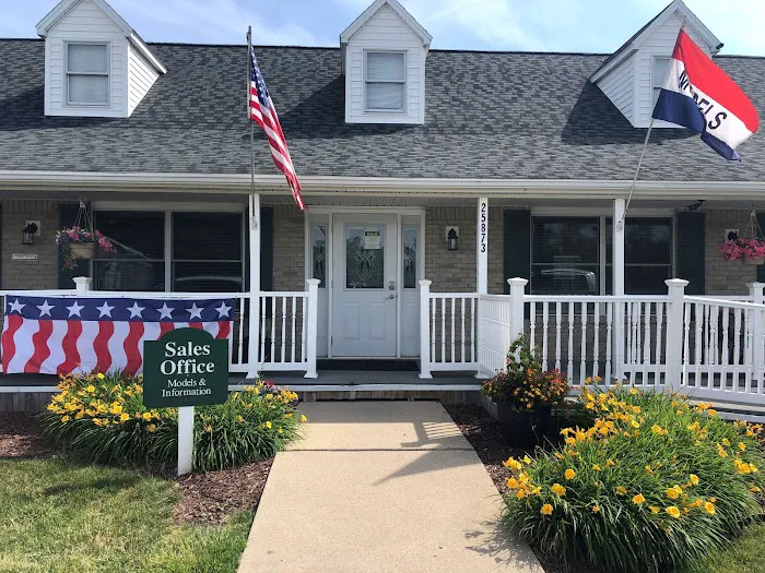 Tanglewood Village Picture 2