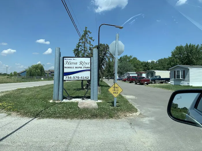Huron River Mobile Home Park Picture 7