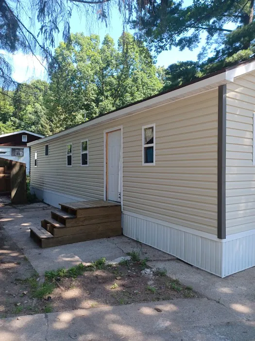 Winslow Mobile Home Park Picture 9