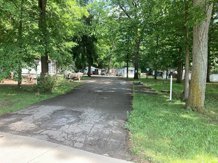 Winslow Mobile Home Park Picture 4