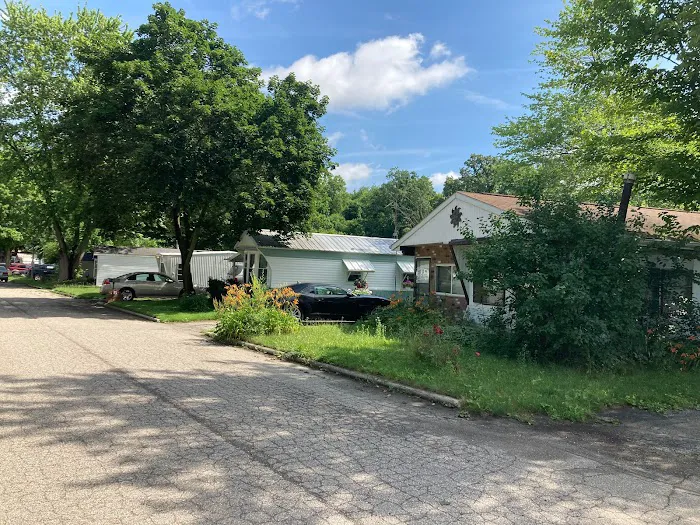 Winslow Mobile Home Park Picture 3