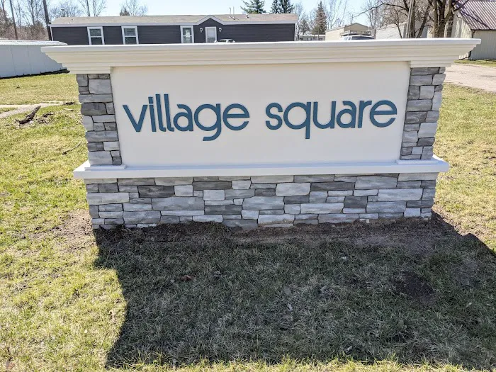 Village Square Manufactured Housing Community Picture 3