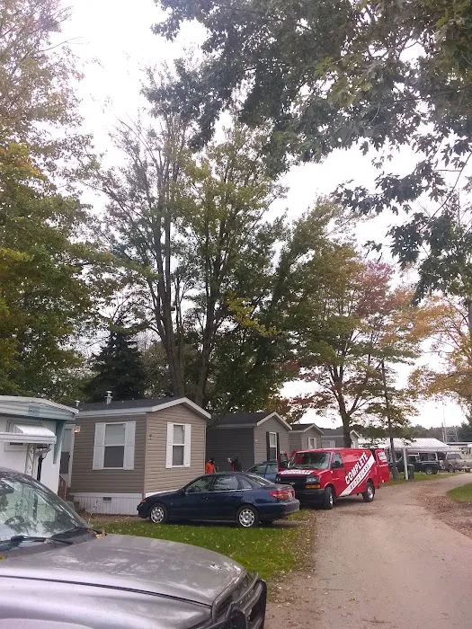 Gun Lake Manufactured Housing Community Picture 2