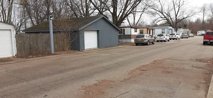 Lombardini Trailer Park Picture 1