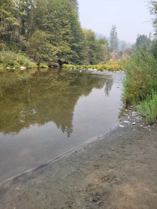 Matthews Creek Campground Picture 4