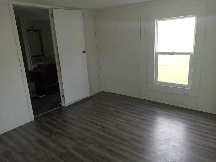 Etna Green Mobile Home Park Picture 9