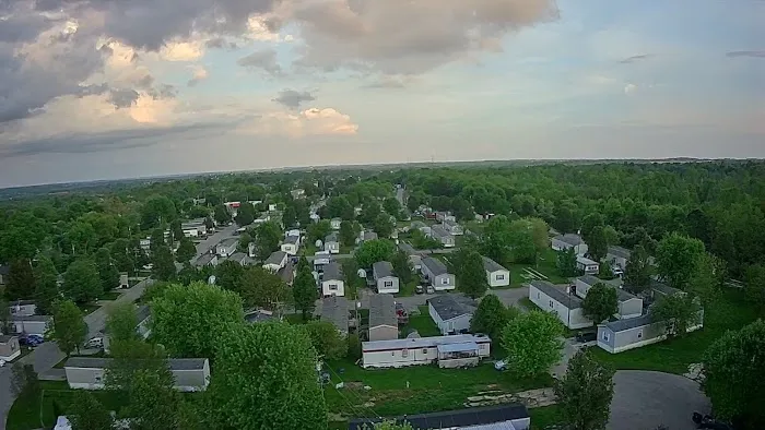 Miami Mobile Home Park & Apartments Picture 2