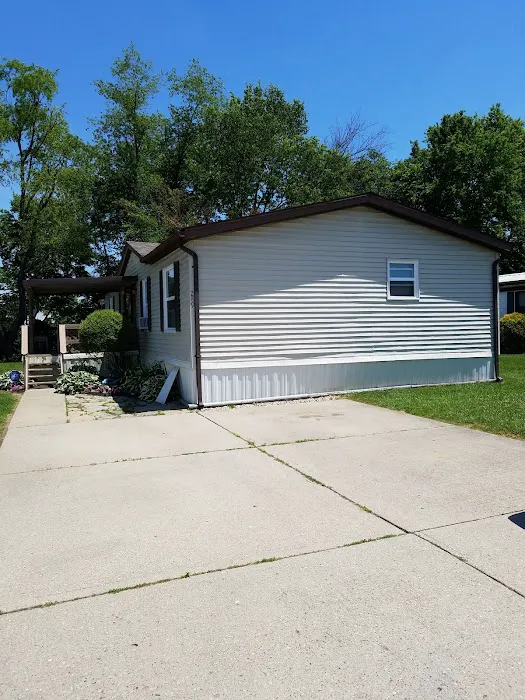 Rolling Acres Picture 4