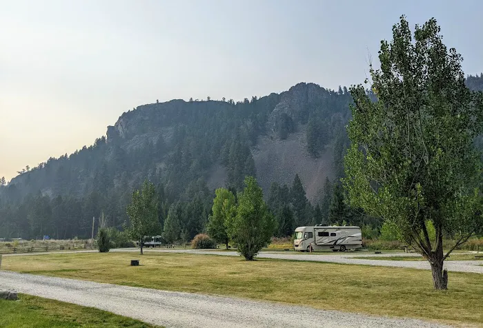 Divide Bridge Campground Picture 4