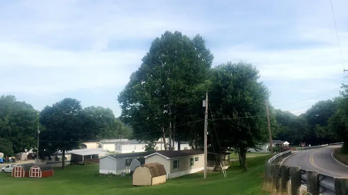 Williamson Mobile Home Park Picture 3