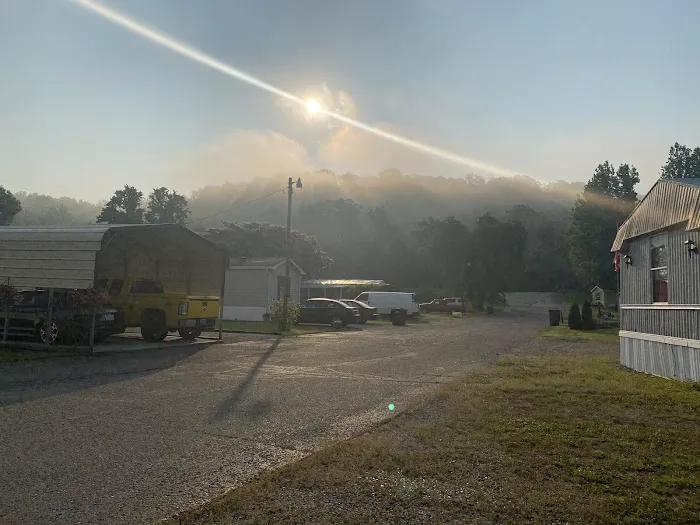 Williamson Mobile Home Park Picture 1