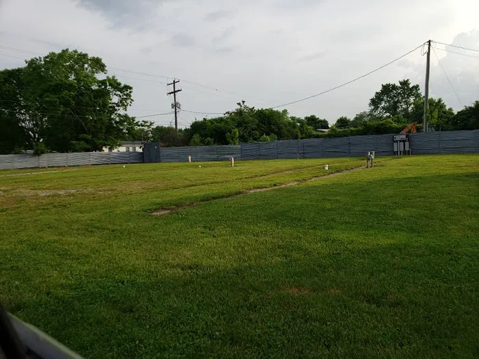 H&S Mobile Home Park & Campground Picture 6