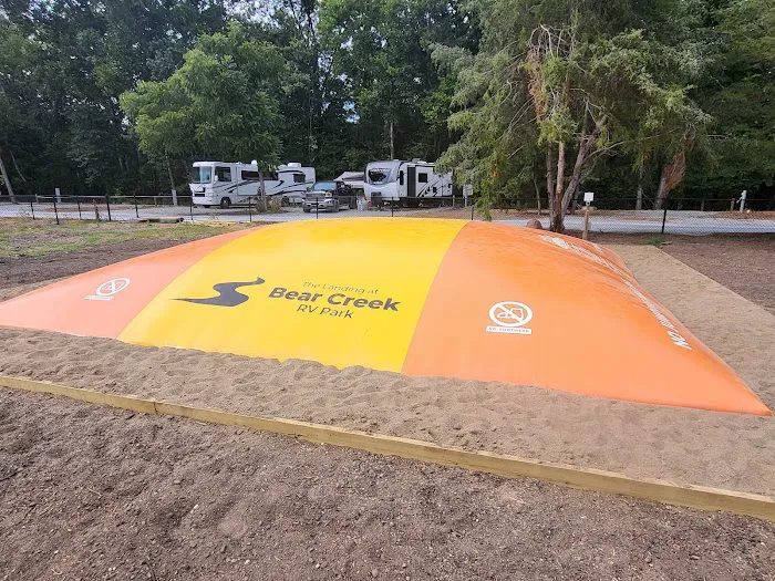 The Landing at Bear Creek RV Park & Campground Picture 5