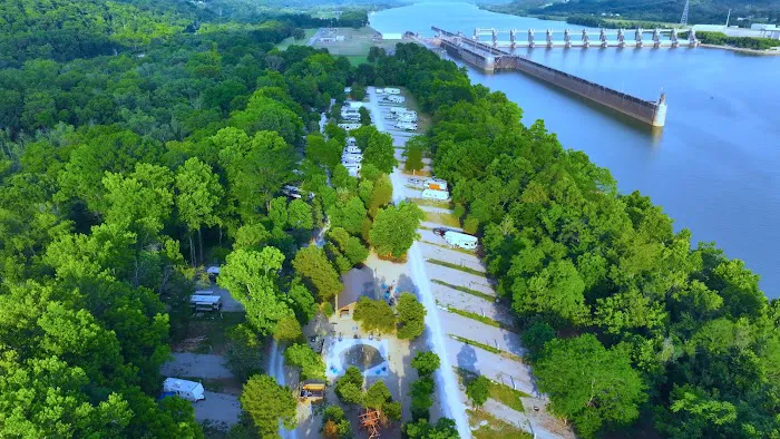 The Landing at Bear Creek RV Park & Campground Picture 1